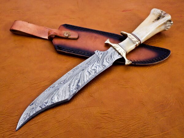 Damascus Hunting Knife With Bone And Brass